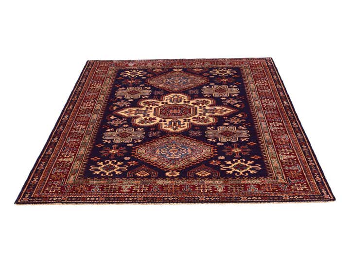 4' 11 x 6' 8 Hand Knotted Kazak Rug