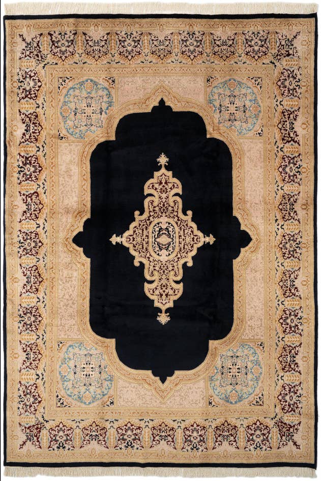 Detail image of 8' x 11' 5 Hand Knotted Kerman Wool Rug
