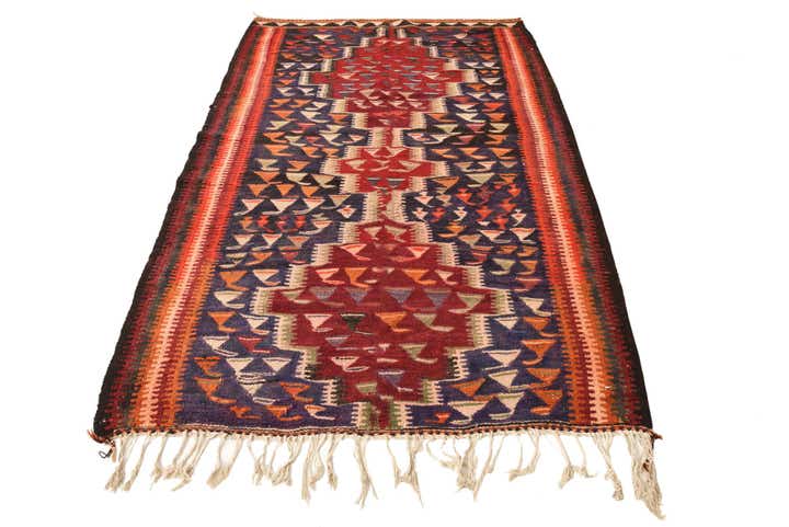 4' 7 x 7' 10 Hand Woven Kilim Fars Wool Rug
