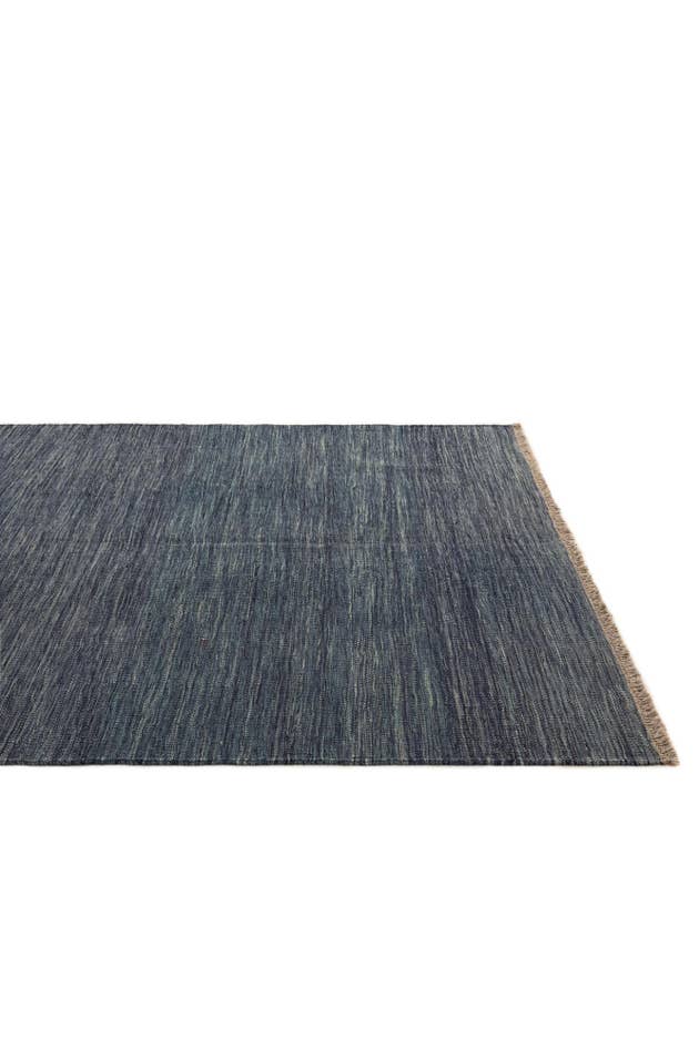Detail image of 4' 3 x 6' 2 Hand Woven Kilim Modern Wool Rug