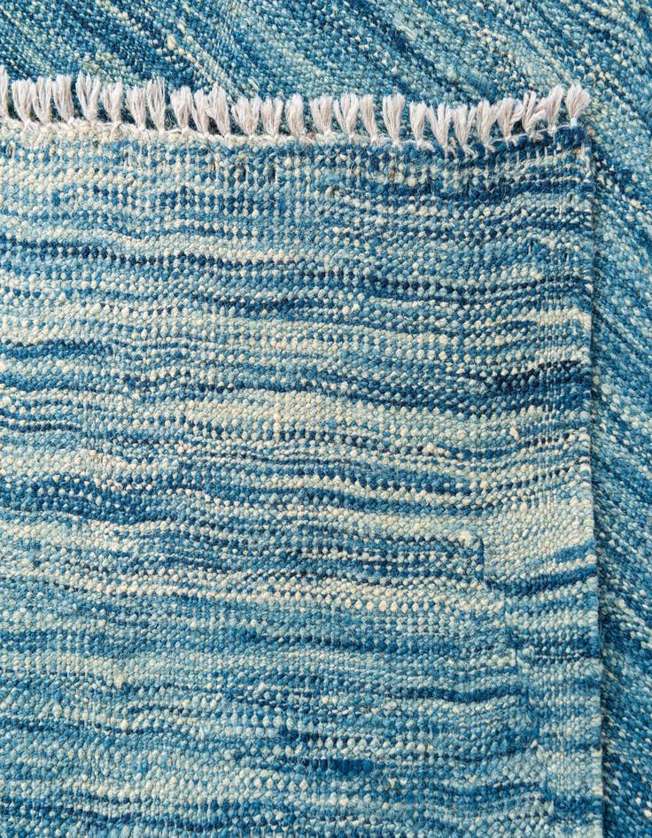Detail image of 5' 7 x 8' 2  Hand Woven Kilim Modern Wool Rug