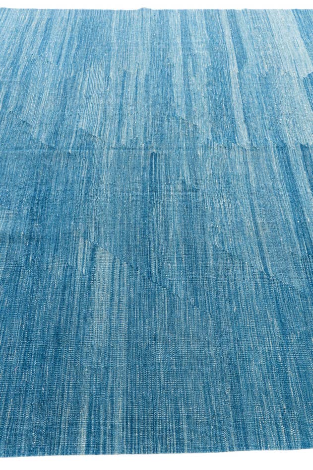 Detail image of 6' 9 x 9' 9 Hand Woven Kilim Modern Wool Rug