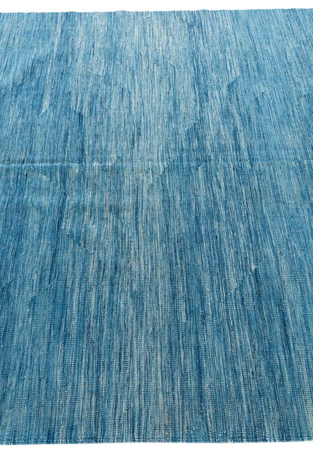 Detail image of 5' 6 x 8' Hand Woven Kilim Modern Wool Rug