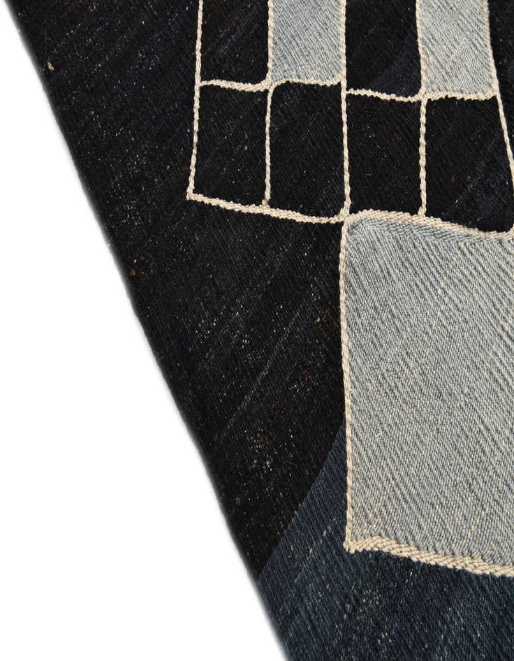 Detail image of 7' x 9' 8  Hand Woven Kilim Modern Wool Rug