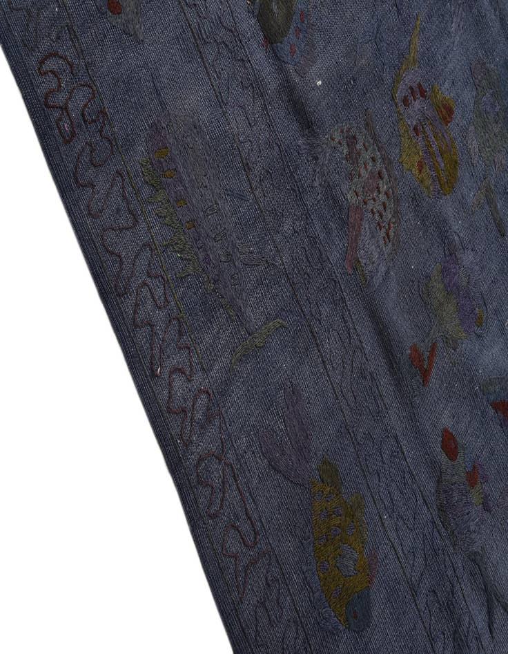 Detail image of 5' 5 x 7' 7  Hand Woven Kilim Suzani Wool Rug