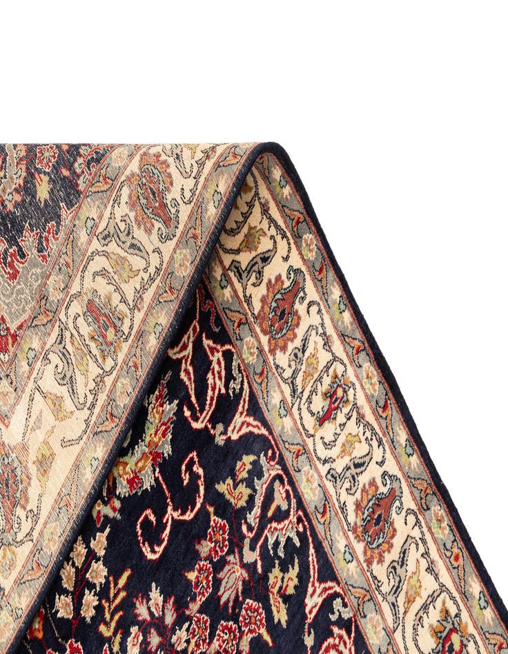 Detail image of 4' 1 x 6'  Hand Knotted Lahour Oriental Wool Rug