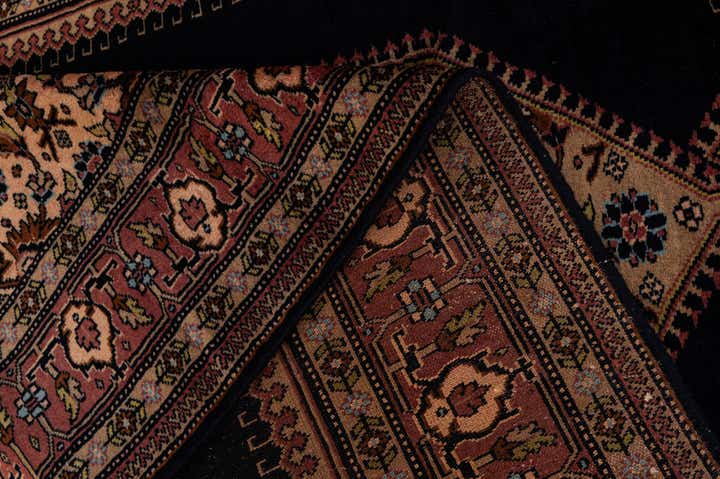 4' 1 x 6' 2 Hand Knotted Lahour Oriental Wool Rug