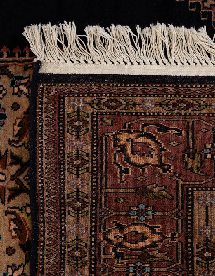 Detail image of 4' 1 x 6' 2  Hand Knotted Lahour Oriental Wool Rug