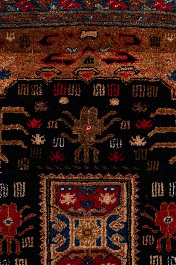 2' 6 x 4' Hand Knotted Lahour Oriental Rug