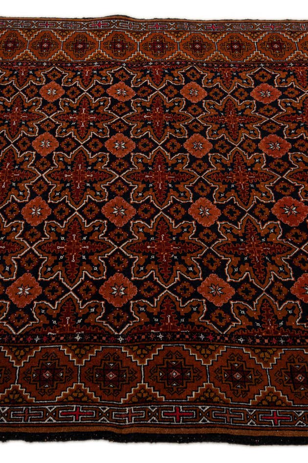 Detail image of 3' 9 x 5' 7 Hand Knotted Lahour Oriental Wool Rug