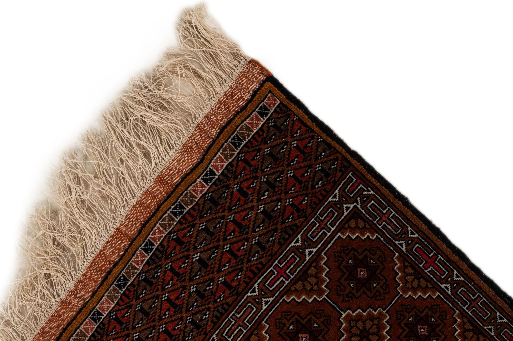 3' 9 x 5' 7 Hand Knotted Lahour Oriental Wool Rug