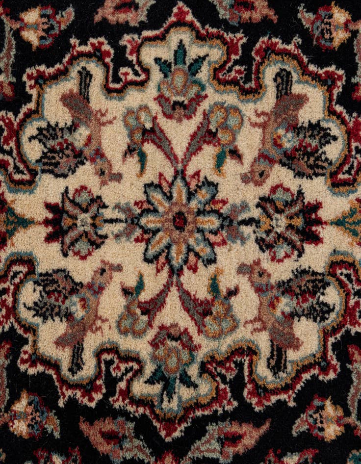 Detail image of 4' 2 x 6' 7  Hand Knotted Lahour Wool Rug