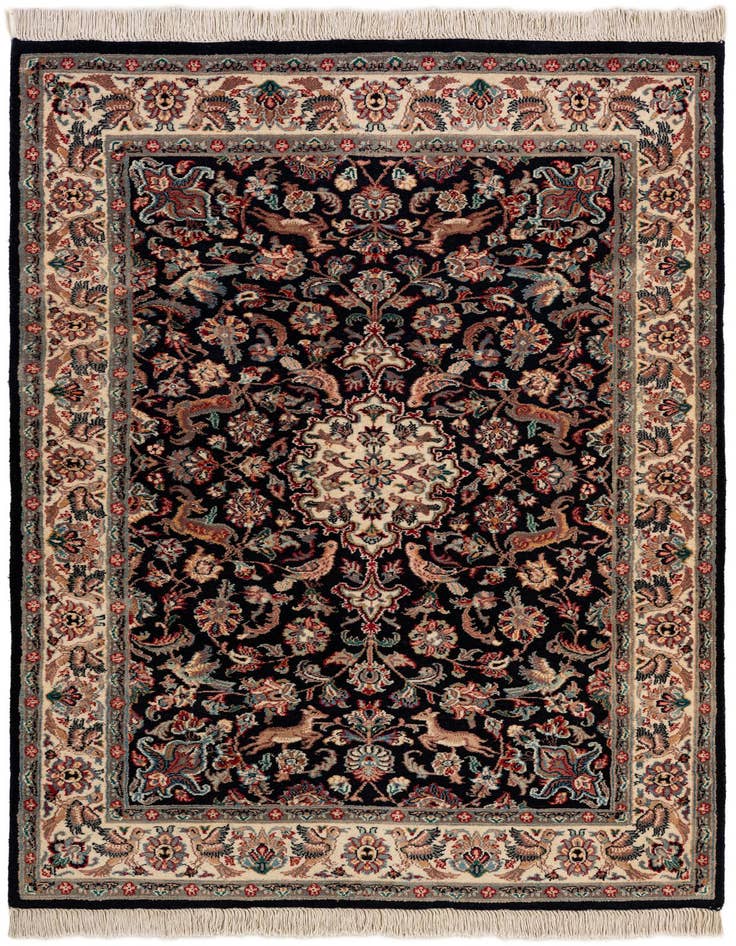Detail image of 4' 2 x 6' 7 Hand Knotted Lahour Wool Rug