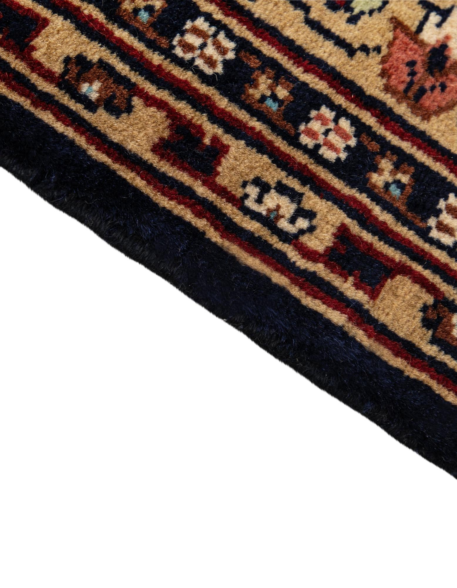 6' 1 x 9' 5 Hand Knotted Lahour Wool Rug