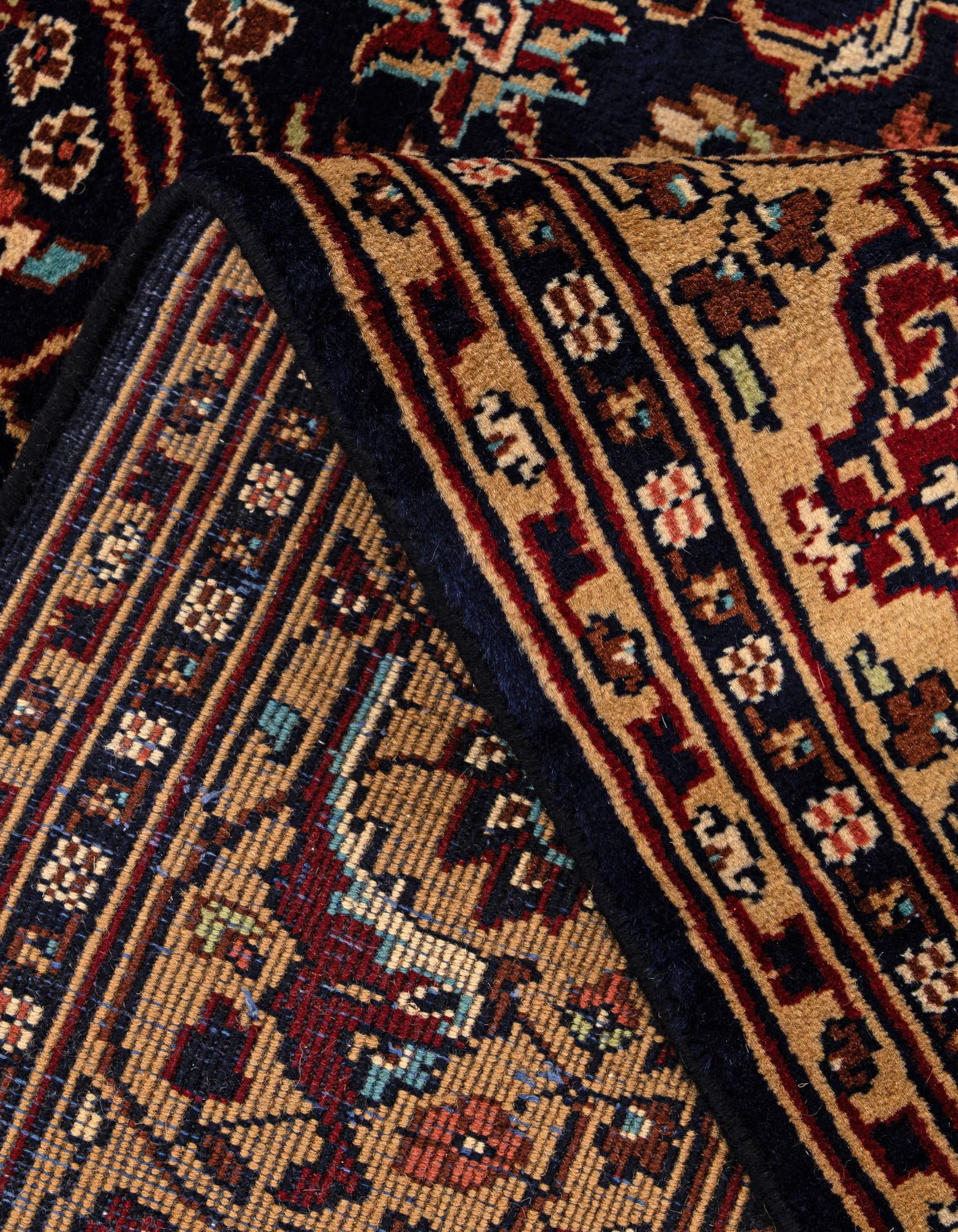 6' 1 x 9' 5 Hand Knotted Lahour Wool Rug