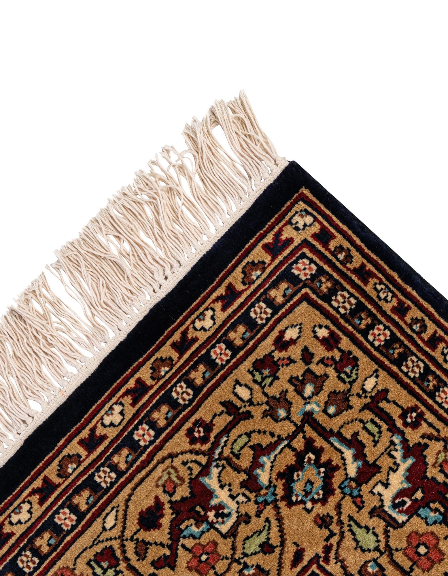 6' 1 x 9' 5 Hand Knotted Lahour Wool Rug