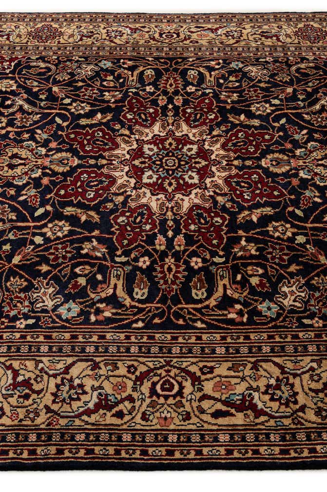 5' 9 x 8' 10 Hand Knotted Lahour Wool Rug