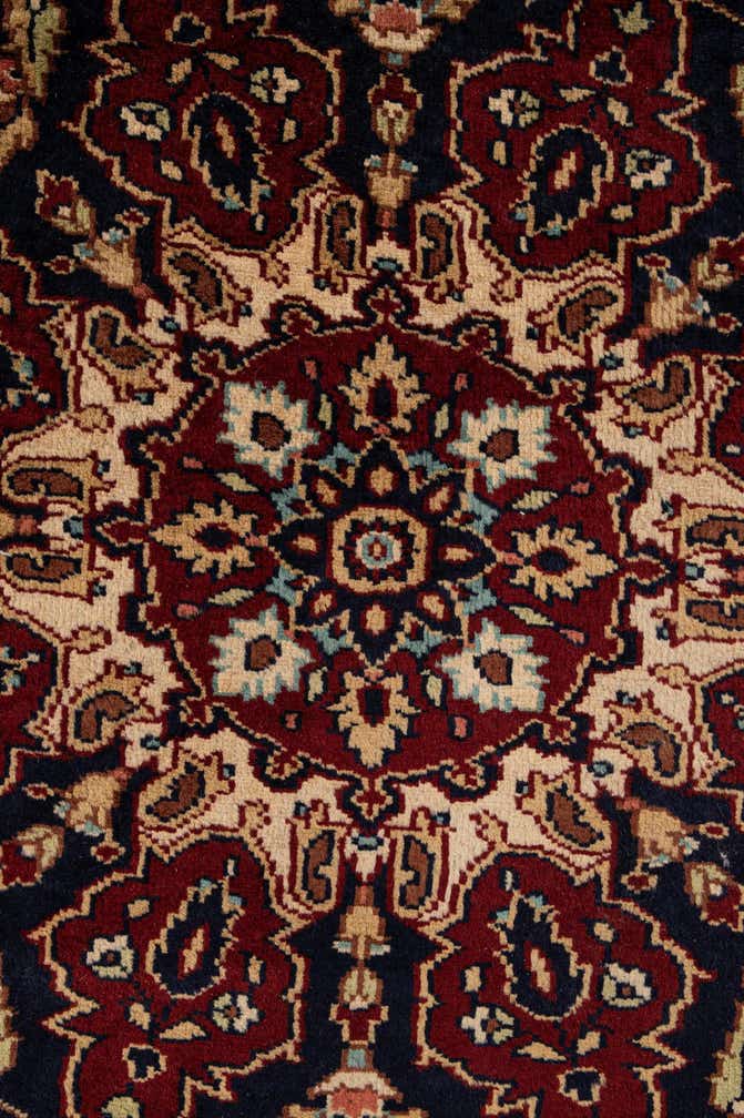 5' 9 x 8' 10 Hand Knotted Lahour Wool Rug