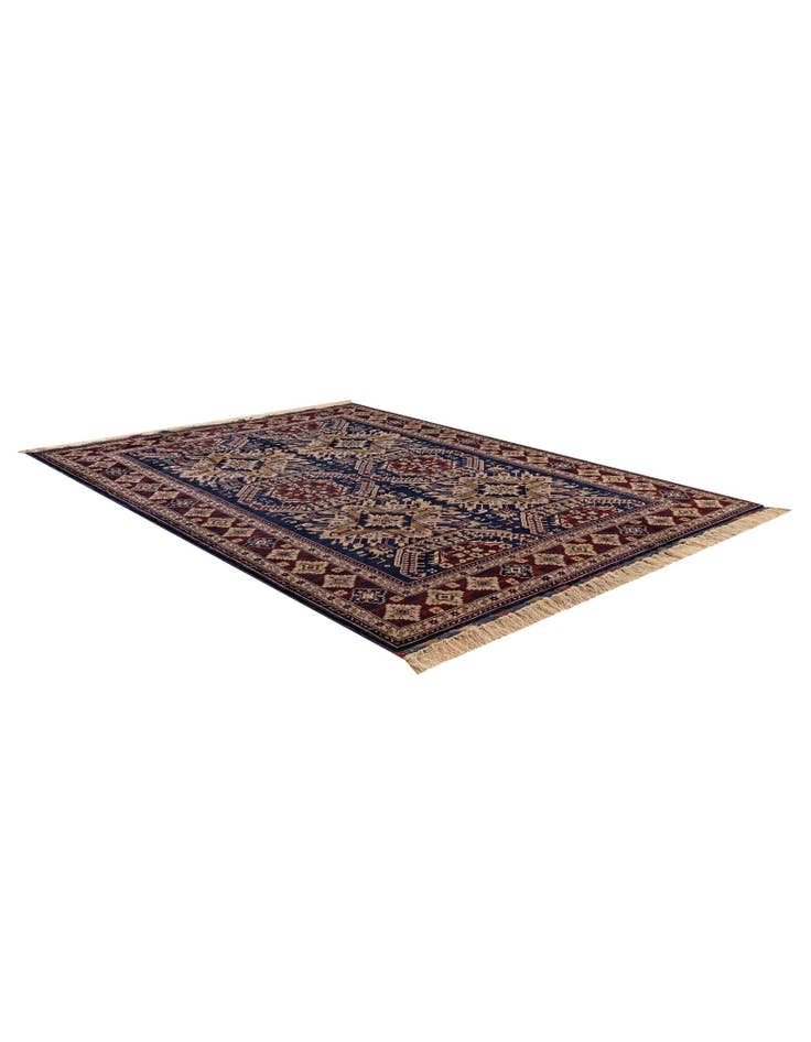 Detail image of 7' x 9' 7 Hand Knotted Lahour Wool Rug