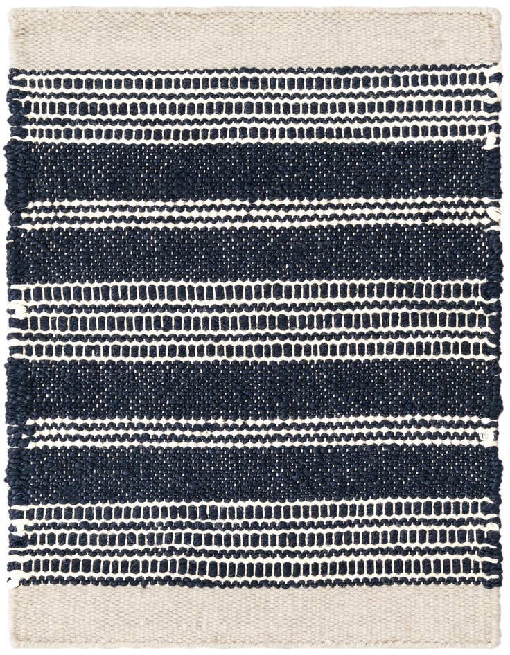 Detail image of 2' 2 x 3' 1 Hand Woven Lariat Rug