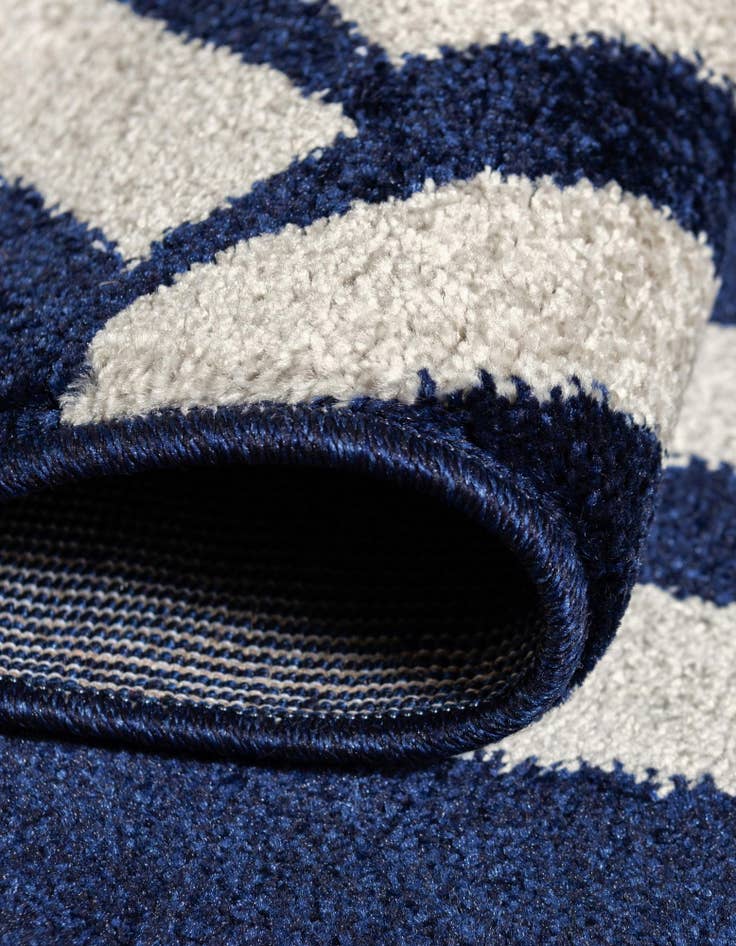 Detail image of 9' x 12' Lattice Rug