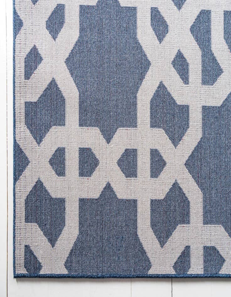 Detail image of 7' x 10' Lattice Rug