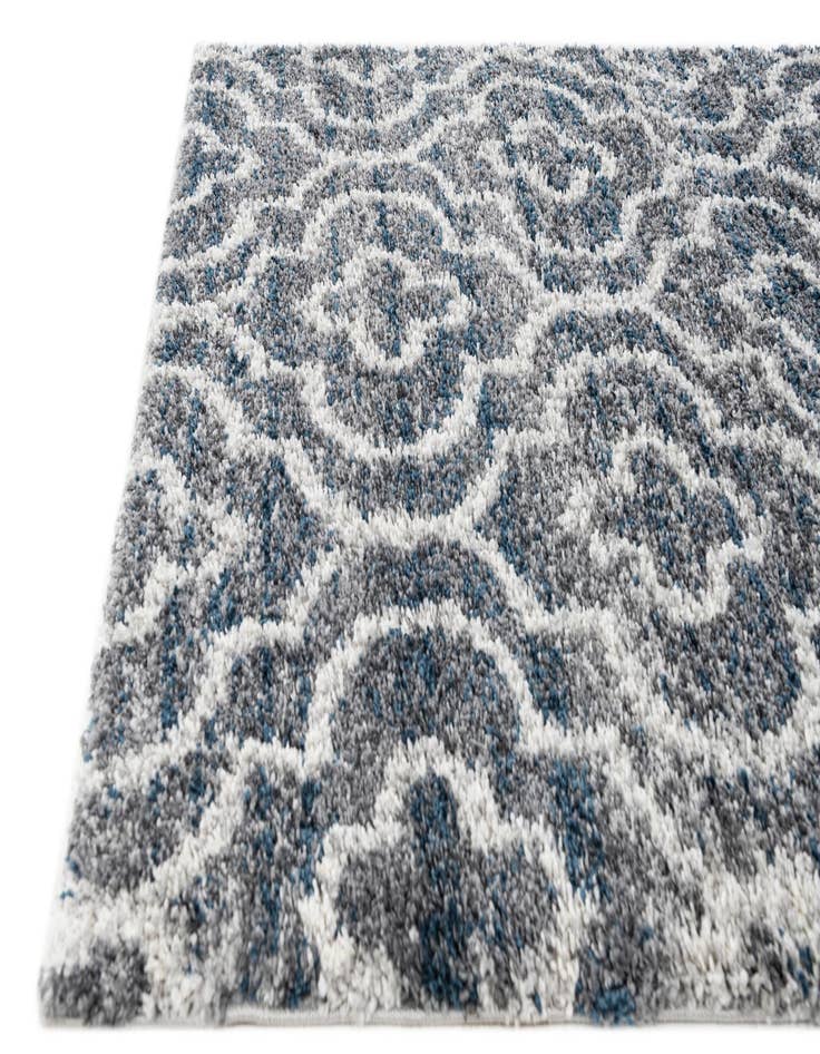 Detail image of 5' 3 x 7' 7 Lattice Shag Rug