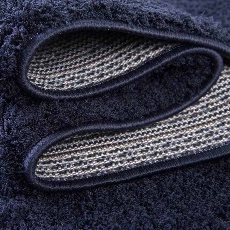 Detail image of 8' x 10' Lattice Shag Rug