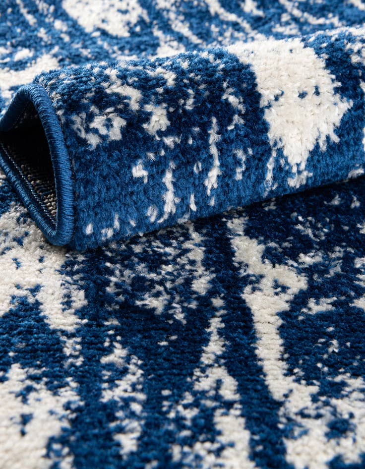Detail image of 9' x 12' Lennon Rug