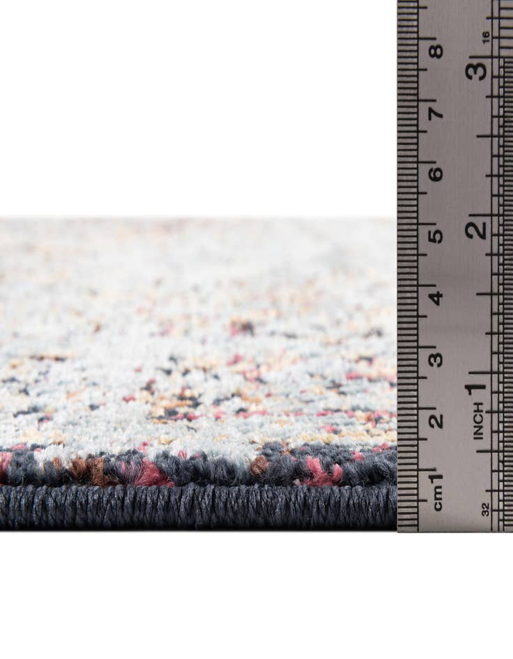 Detail image of 3' 3 x 5' 3 Lexington Rug