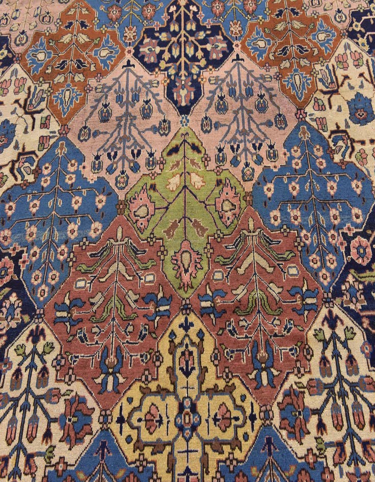 Detail image of 9' 4 x 11' 8 Hand Knotted Liliyan Persian Wool Rug