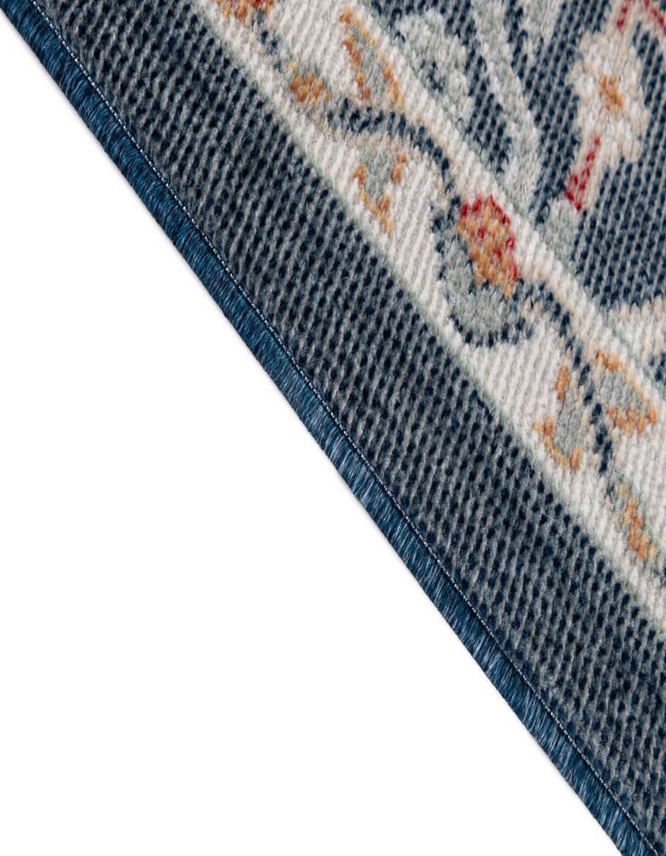 Detail image of 5' 4 x 7' 7 Lola Rug