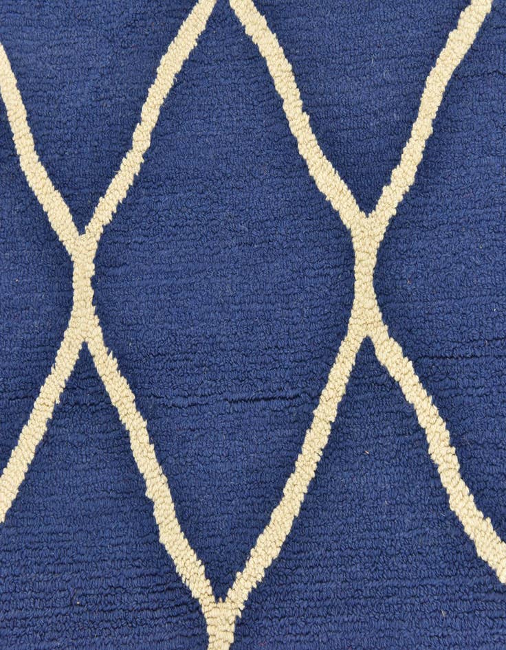 Detail image of 3' 6 x 5' 4 Luna Wool Rug