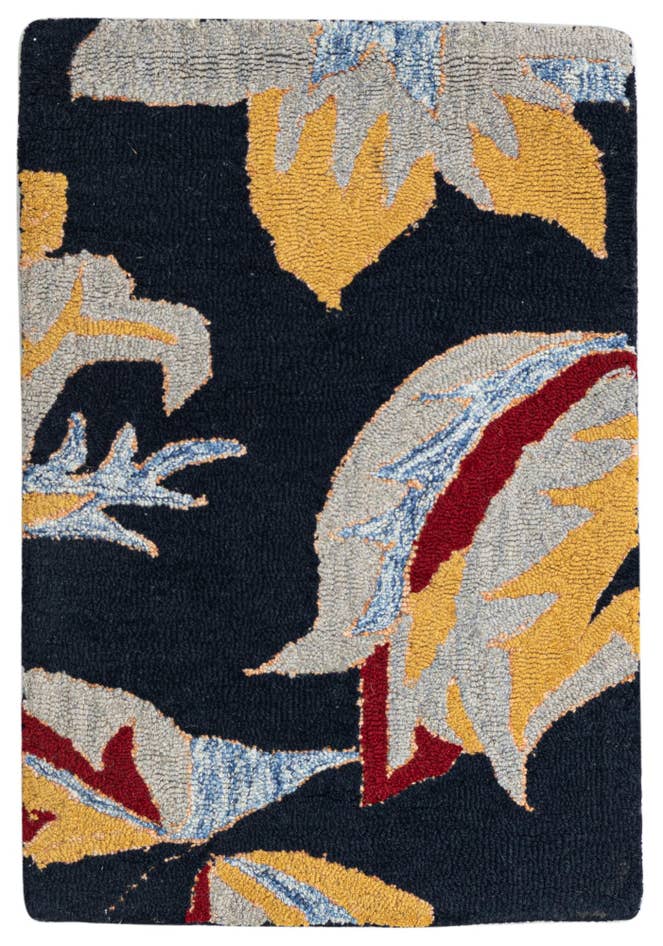 Detail image of 2' x 3' Luna Rug
