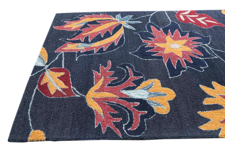 5' 1 x 7' 10 Luna Rug