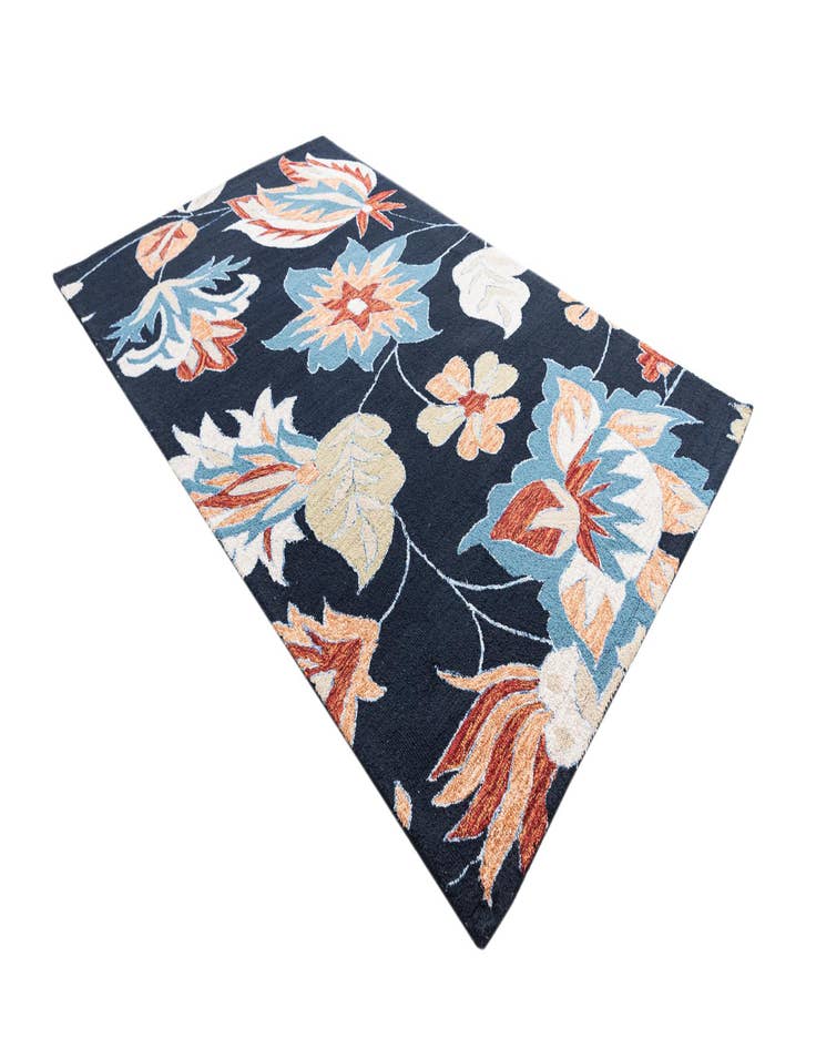 Detail image of 5' 1 x 8' Luna Rug