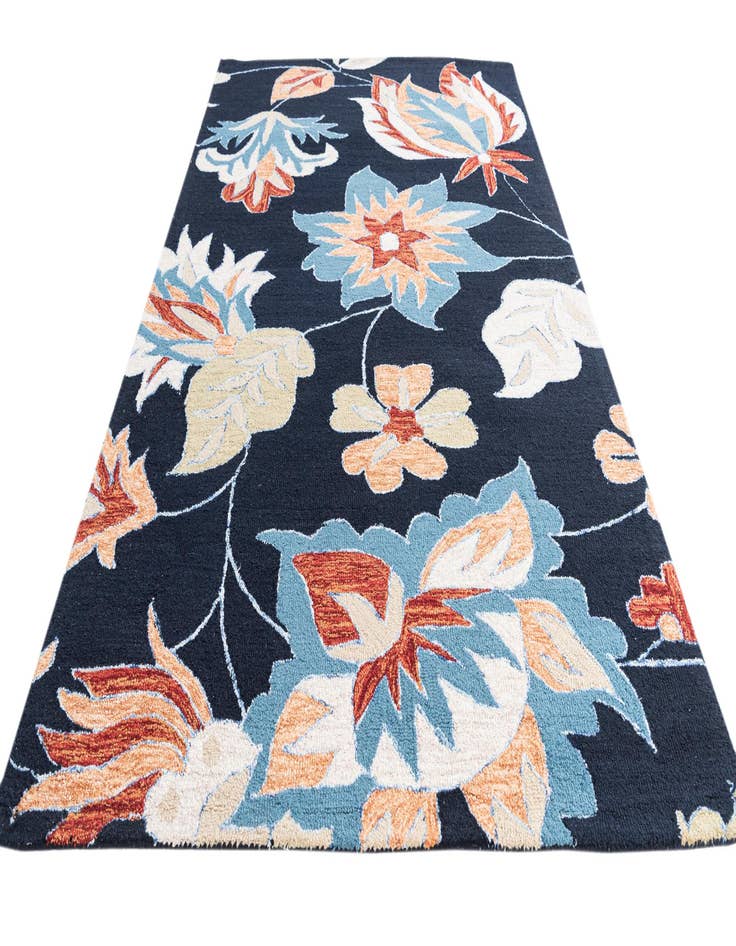 Detail image of 5' 1 x 8' Luna Rug