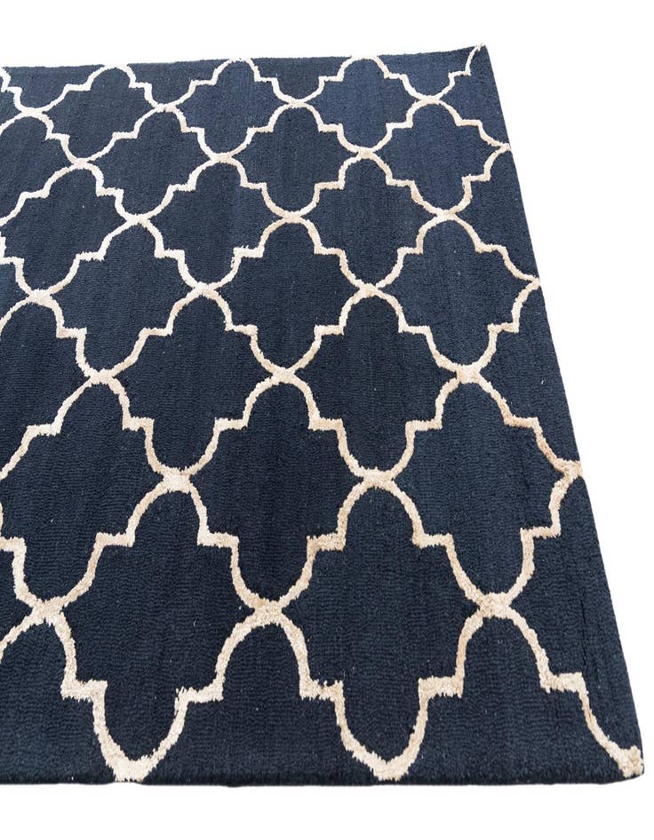 Detail image of 5' x 7' 7 Luna Rug