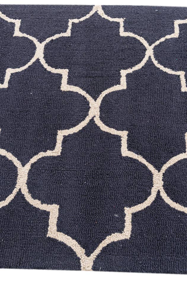 Detail image of 3' x 5' Luna Rug