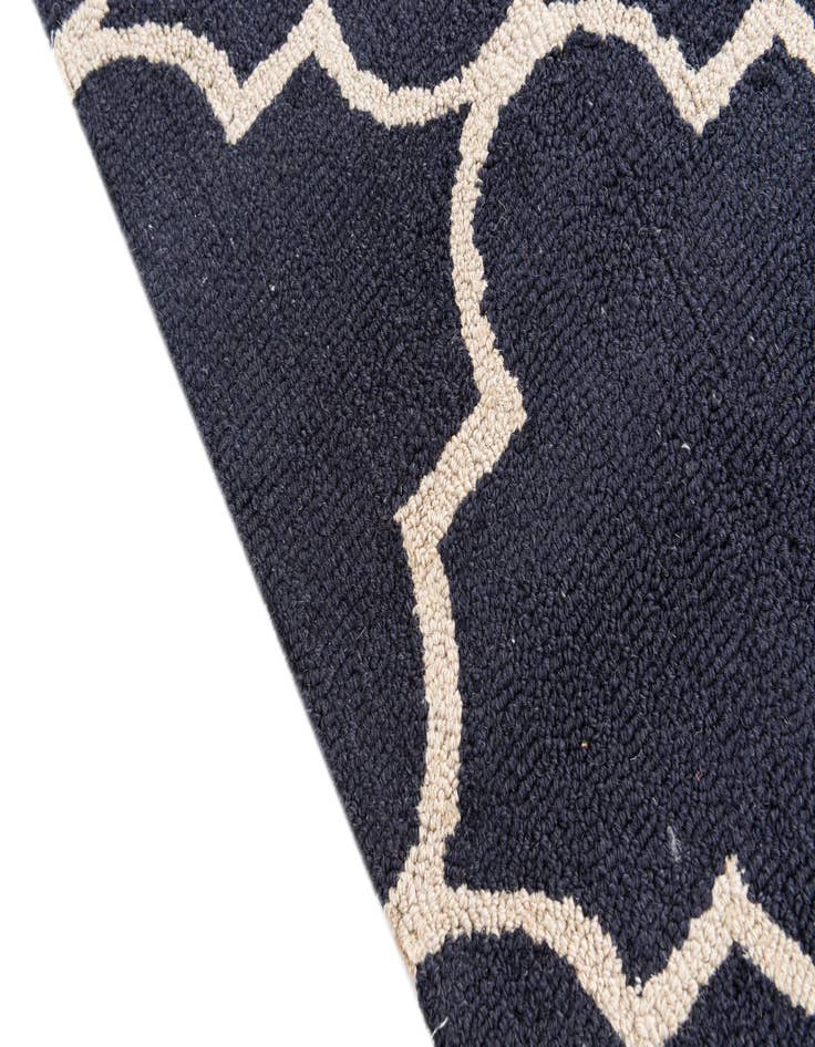 Detail image of 3' x 5' Luna Rug