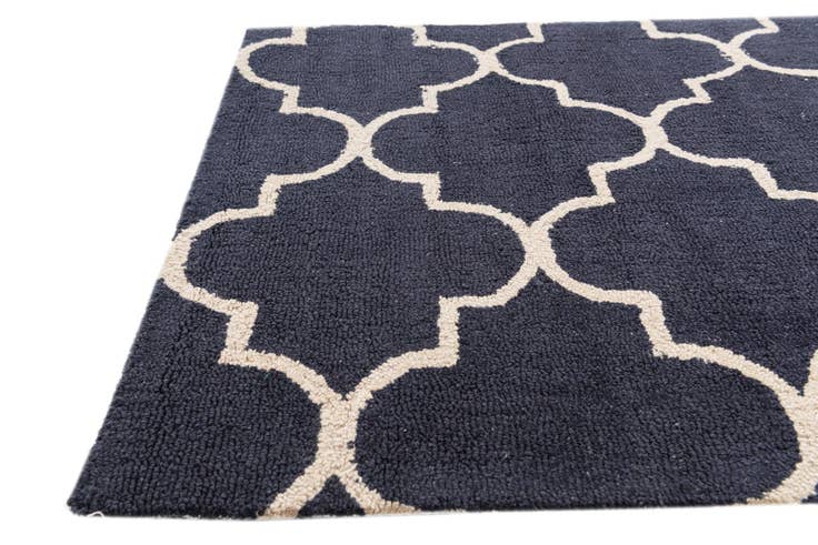 Detail image of 3' x 5' Luna Rug