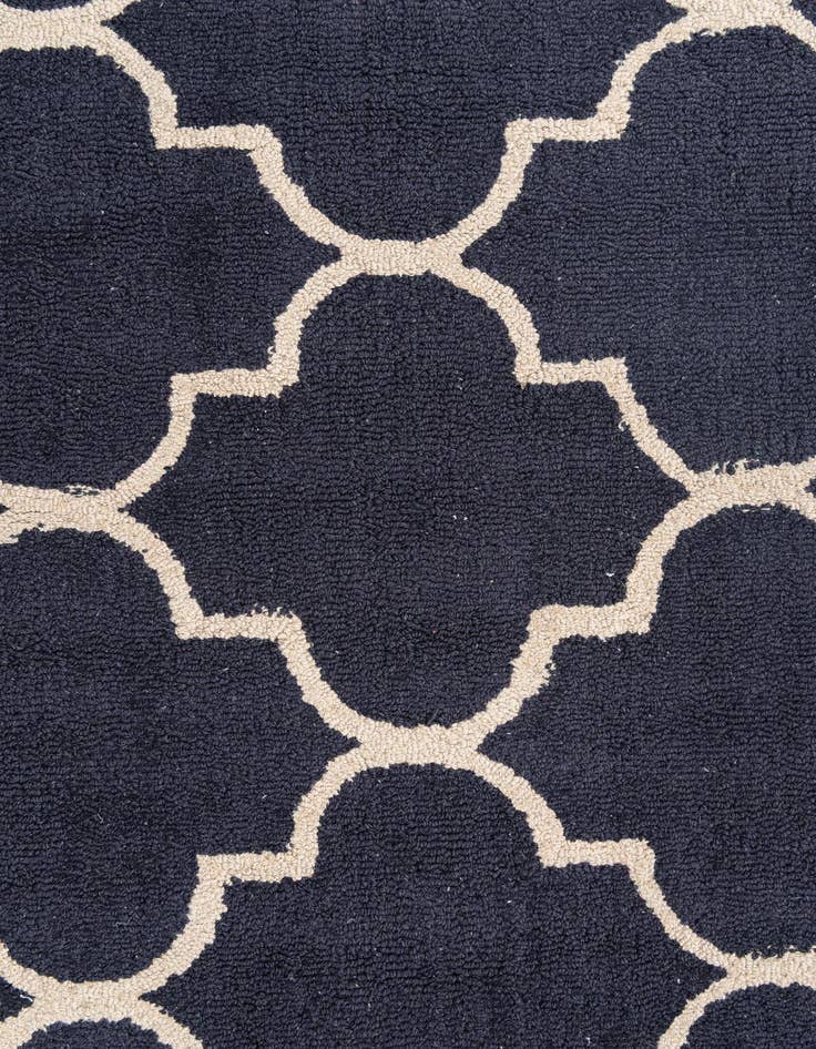 Detail image of 3' x 5' Luna Rug