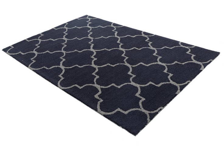 Detail image of 4' 1 x 6' Luna Rug
