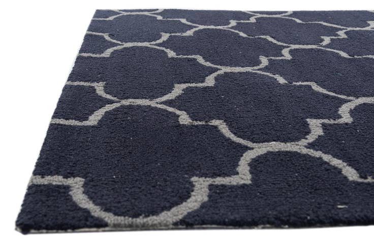 Detail image of 4' 1 x 6' Luna Rug