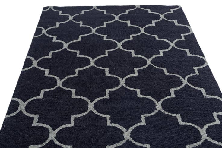 Detail image of 4' x 6' Luna Rug