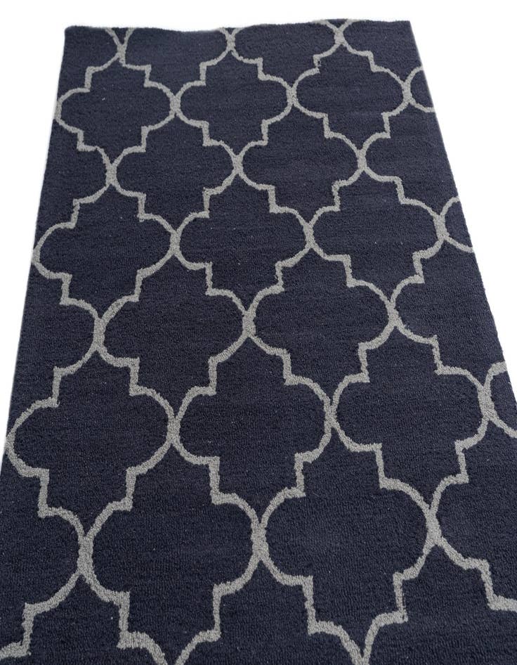 Detail image of 4' x 6' Luna Rug