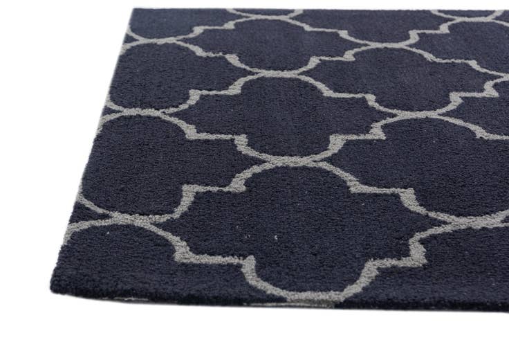 Detail image of 4' x 6' Luna Rug