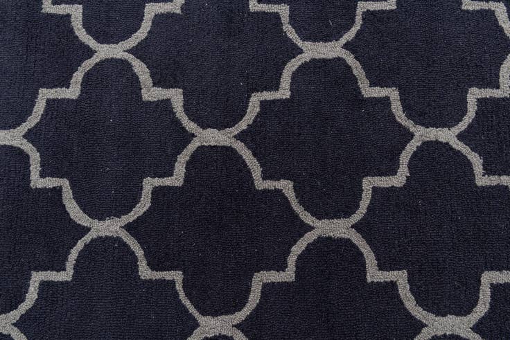 Detail image of 4' x 6' Luna Rug