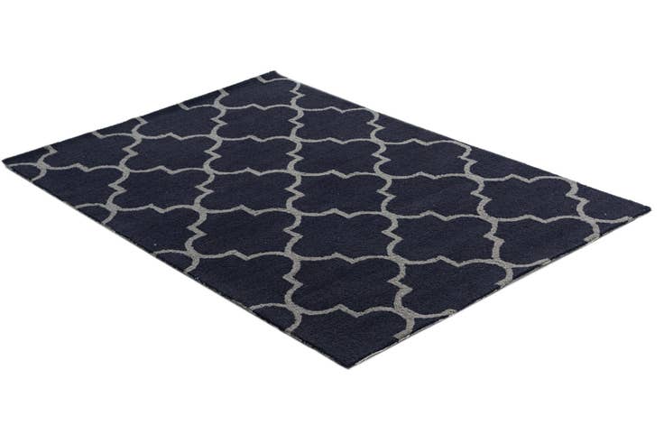 Detail image of 4' x 6' Luna Rug