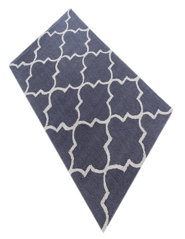 Detail image of 3' x 5' Luna Rug